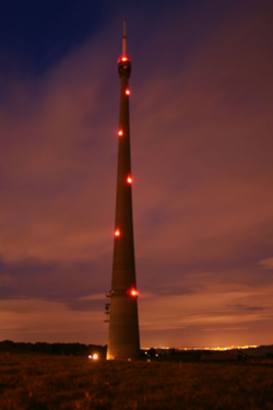 image from upload.wikimedia.org